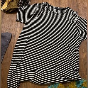 BRANDY MELVILLE STRIPE TSHIRT OVERSIZE